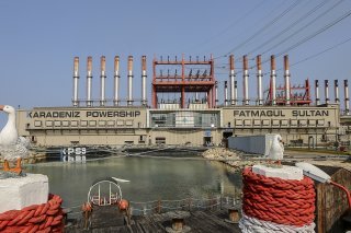 Le navire-centrale de Karpowership peut produire 100 mégawatts d'électricité (archives). KEYSTONE/EPA/NABIL MOUNZER
